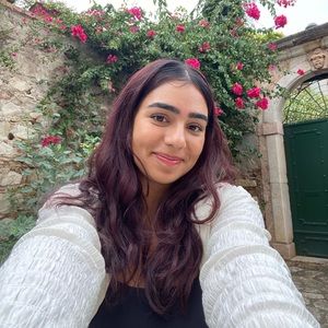 Meet your Posher, Inayah